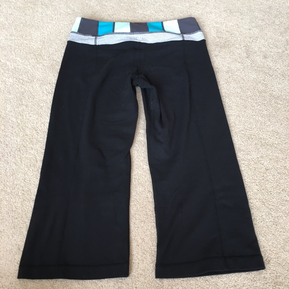 lululemon Multi-Color Block Groove Crop Leggings-6 - Picture 2 of 9